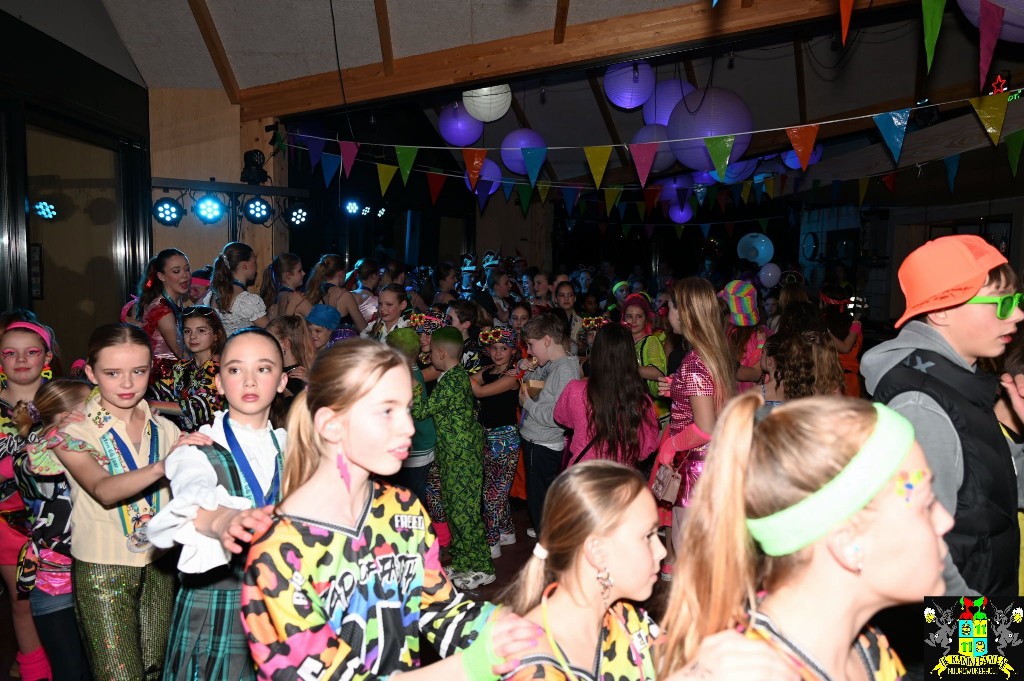 ../Images/Jeugddisco Glow in the Dark 030.jpg